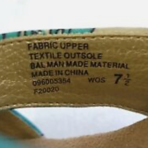 Xhilaration Shoes Womens 7.5 Platform Sandles High Heel Wooden Cloth Colorful - Picture 9 of 9